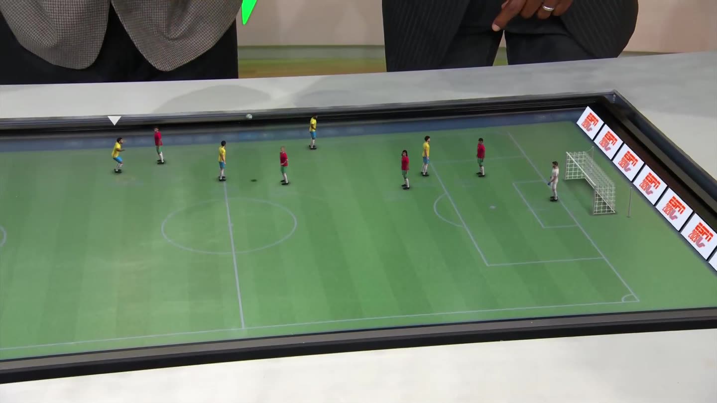 Sandbox AR pitch — Brazil build-up with pass arrow