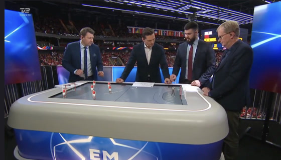 Analysts around the Sandbox AR table